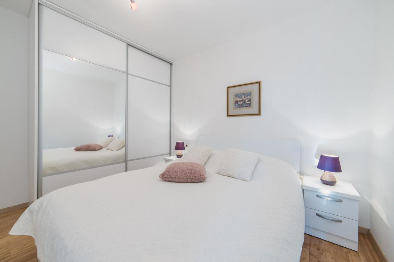Apartments Crystal Makarska Ngoại thất bức ảnh