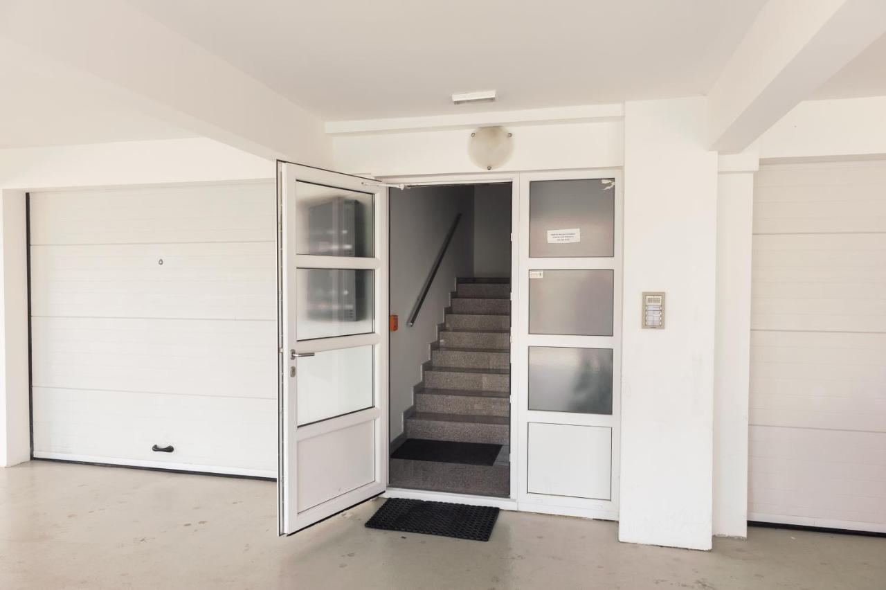Apartments Crystal Makarska Ngoại thất bức ảnh