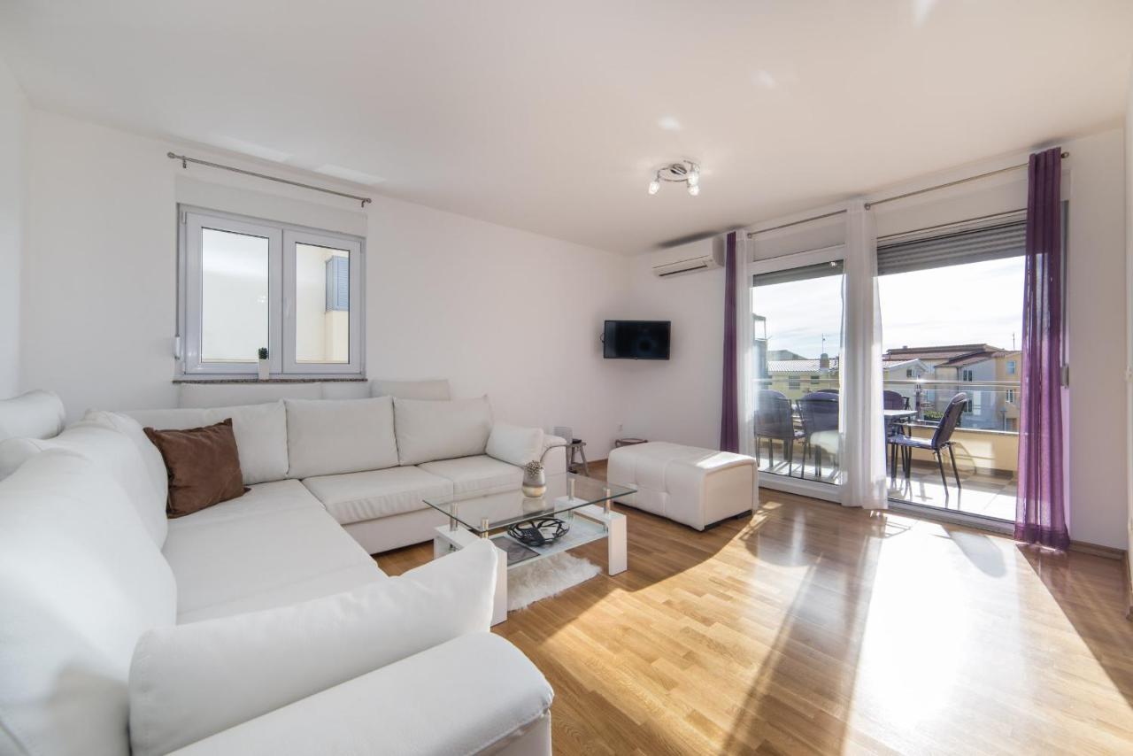 Apartments Crystal Makarska Phòng bức ảnh