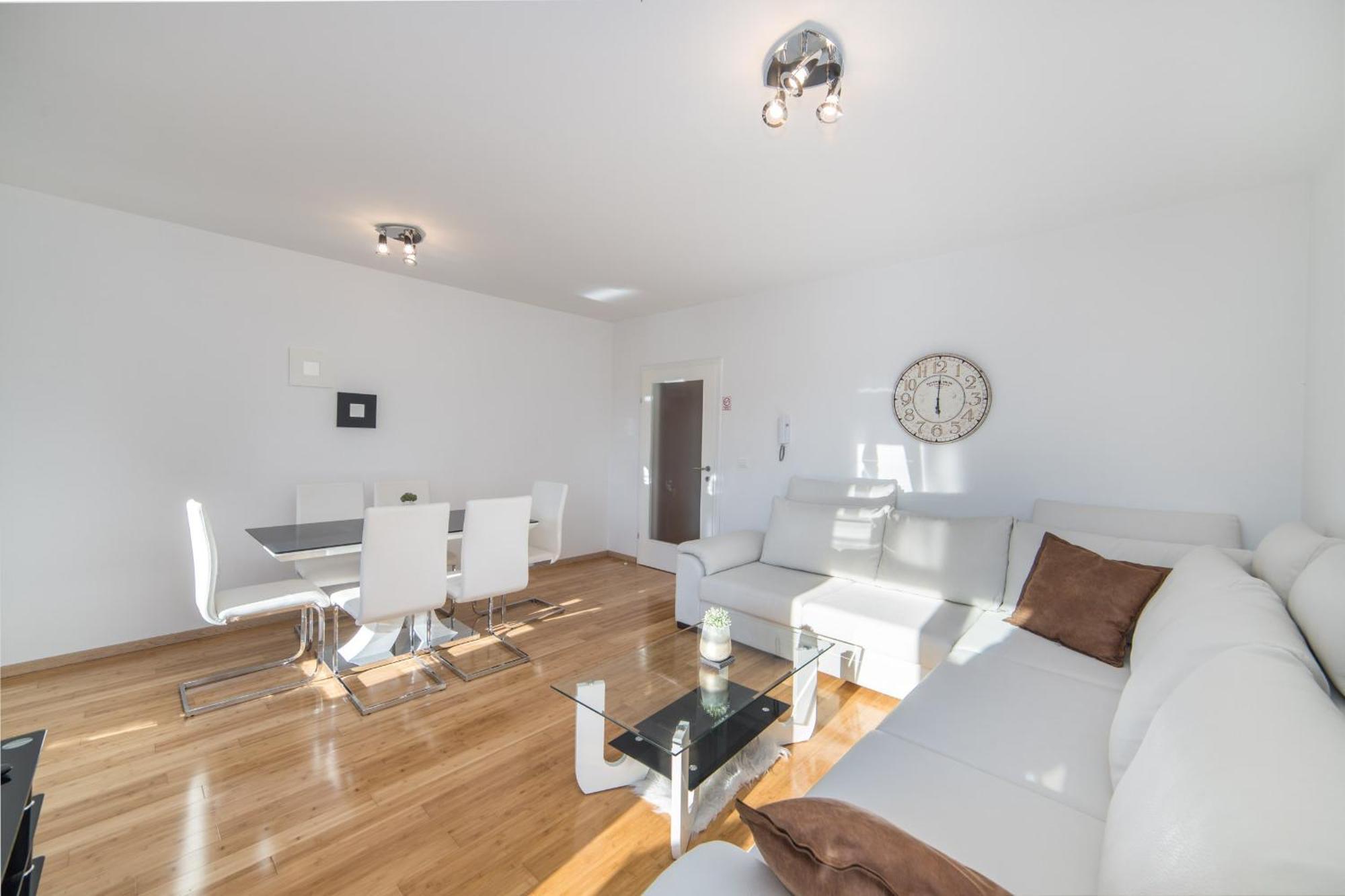 Apartments Crystal Makarska Phòng bức ảnh