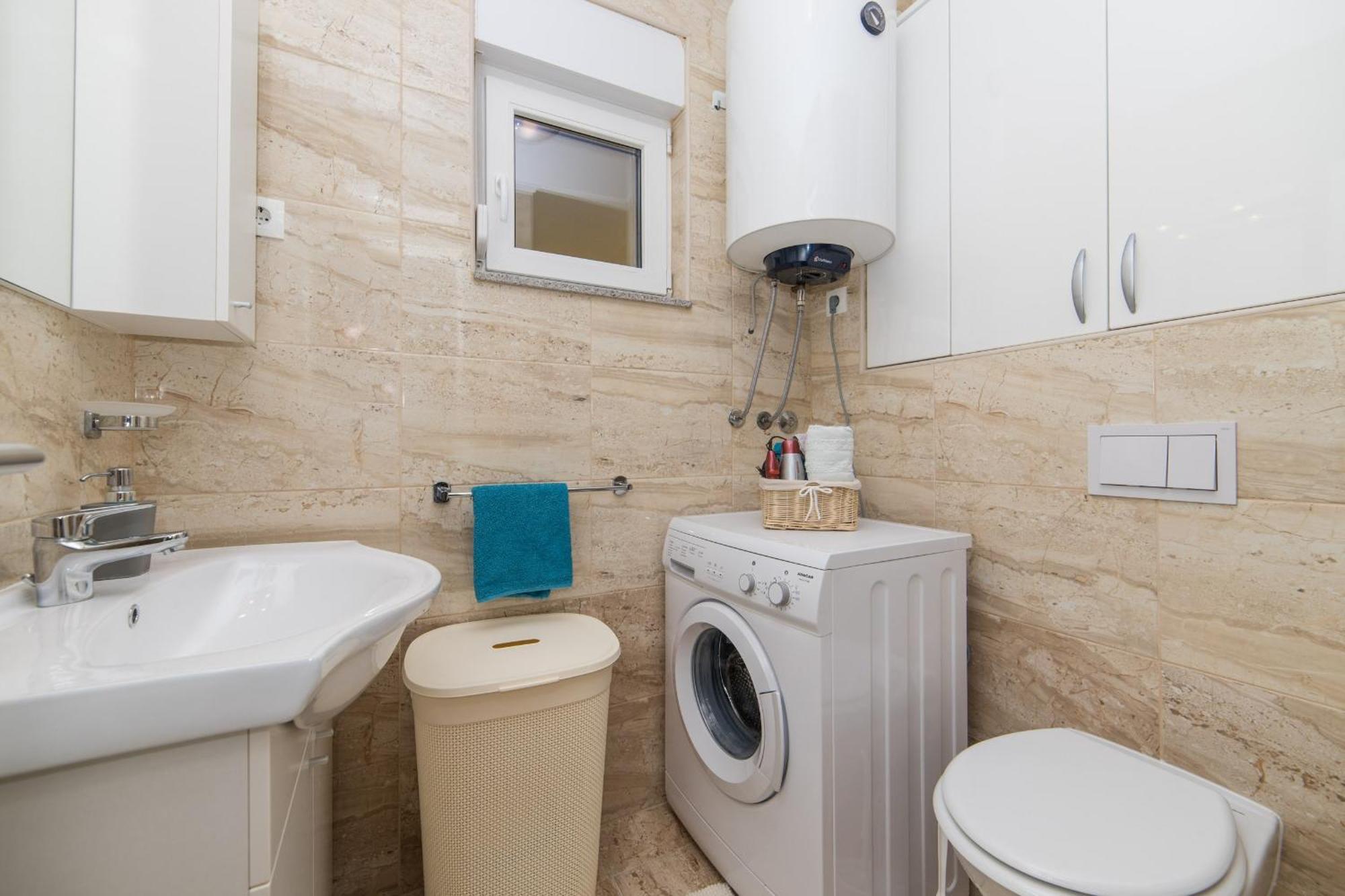 Apartments Crystal Makarska Phòng bức ảnh